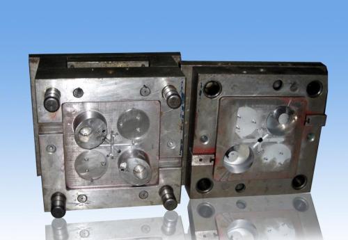 如何預防模具拉不開模？ 深圳塑膠模具開模